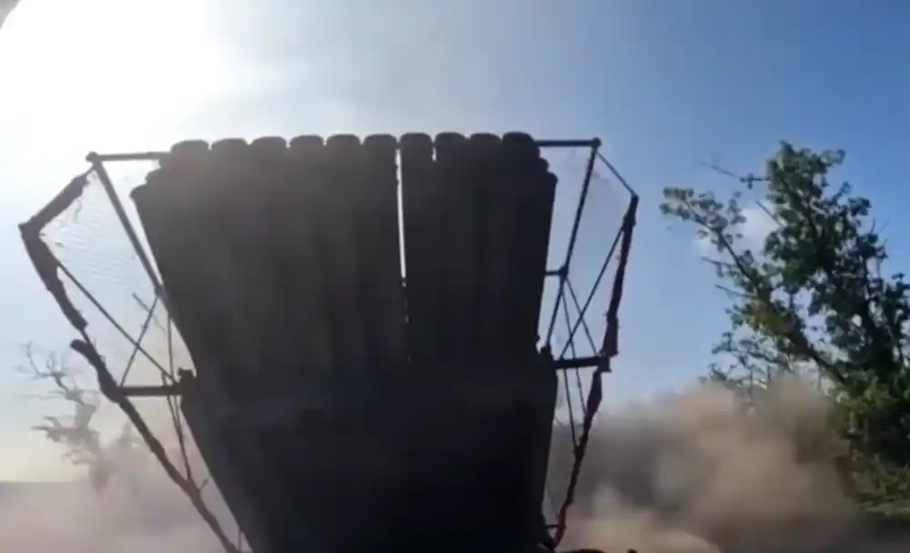 Rusija oborila tri vođene avio-bombe, uništena dva aviona