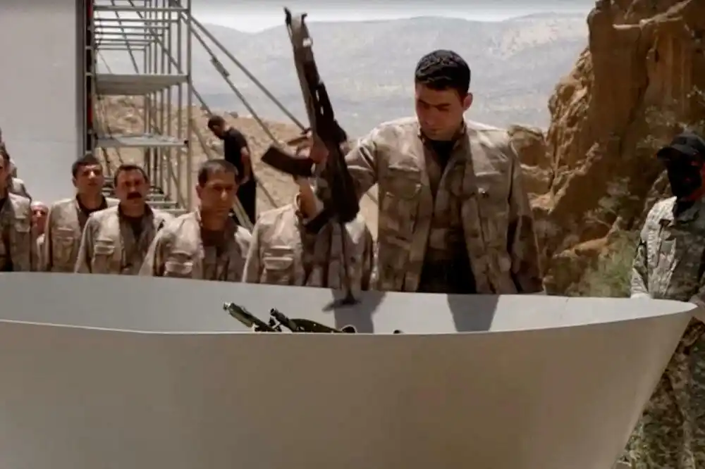 Savjetnik Erdogana: Turska mora da promijeni Ustav kako bi postigla mir sa Kurdima