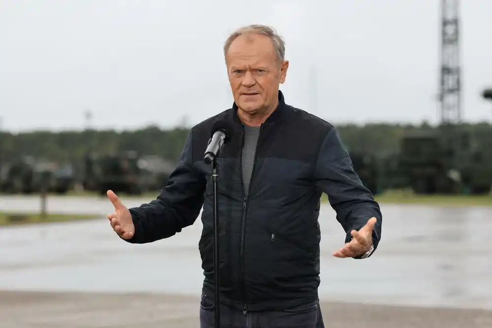 Tusk: Poljska će obarati ruske vojne avione ako upadnu u vazdušni prostor i lete bez dozvole