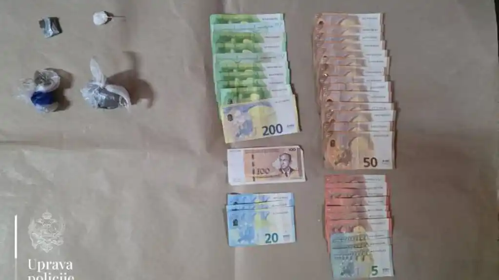 UP – Pronađeni kokain, marihuana i oko 2000 eura, uhapšeni osumnjičeni