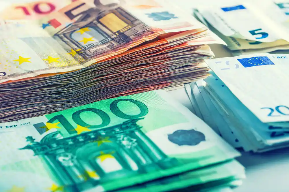Uprava carina: Plan prihoda premašen 2,4 odsto
