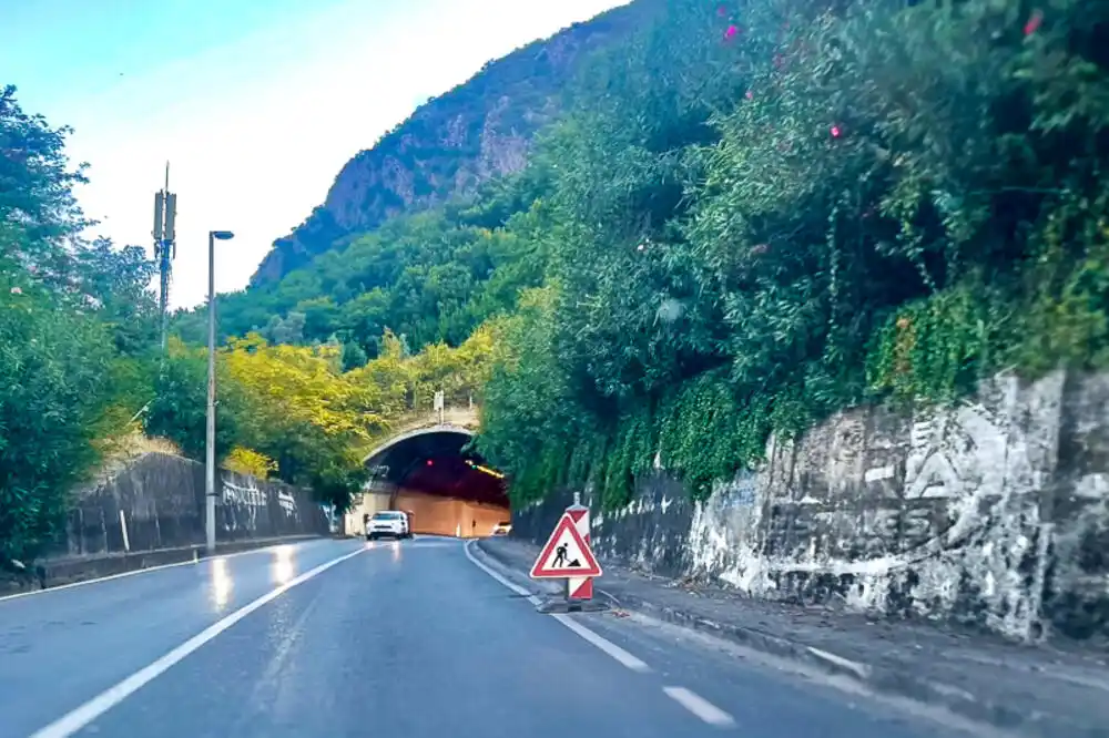 Uprava za saobraćaj: Danas dvokratna obustava saobraćaja kroz tunel Vrmac