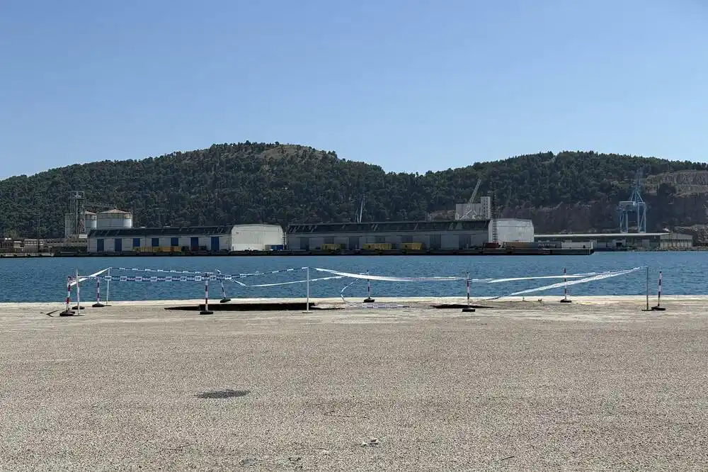 Uzrok urušavanja Luke Bar biće poznat u oktobru: Tim eksperata radi izvještaj o oštećenju dijela operativne obale