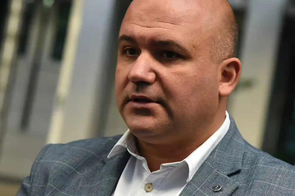 Vraneš: Da li u Pljevljima postoji policija i zašto ne reaguje?