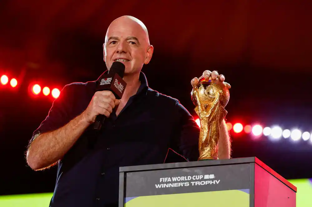 Đani Infantino spreman da razgovara o pomjeranju termina svjetskih prvenstava