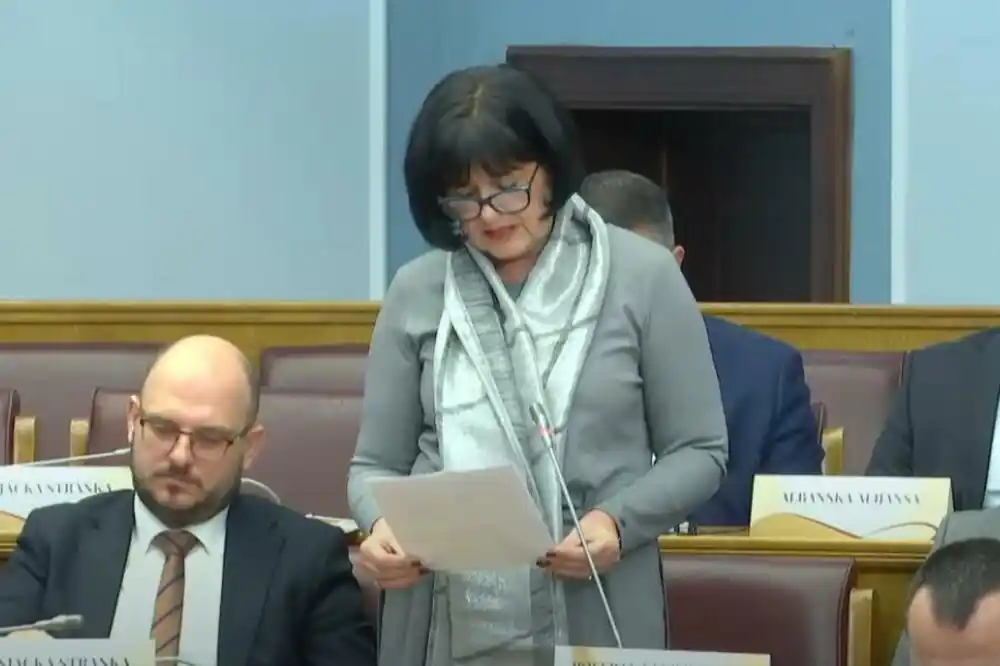 Ćinćur: Premijer po starom maniru izbjegava konkretne odgovore na poslanička pitanja