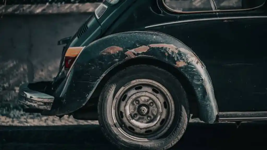 Dva kuhinjska proizvoda koja mogu „izbrisati“ OGREBOTINU na automobilu