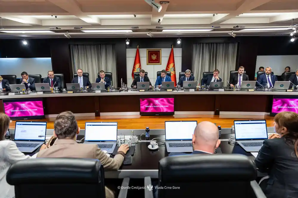 EK predlaže stezanje kaiša: Vladi date smjernice za program ekonomskih reformi za naredne tri godine