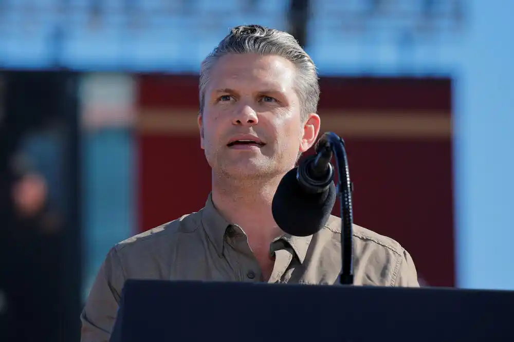 Hegset: Američke snage napale plovilo za krijumčarenje droge i ubile tri osobe