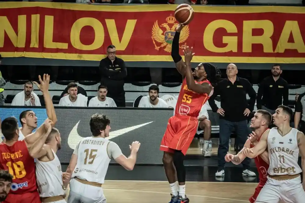 Kendrik Peri ponovo u crvenom dresu