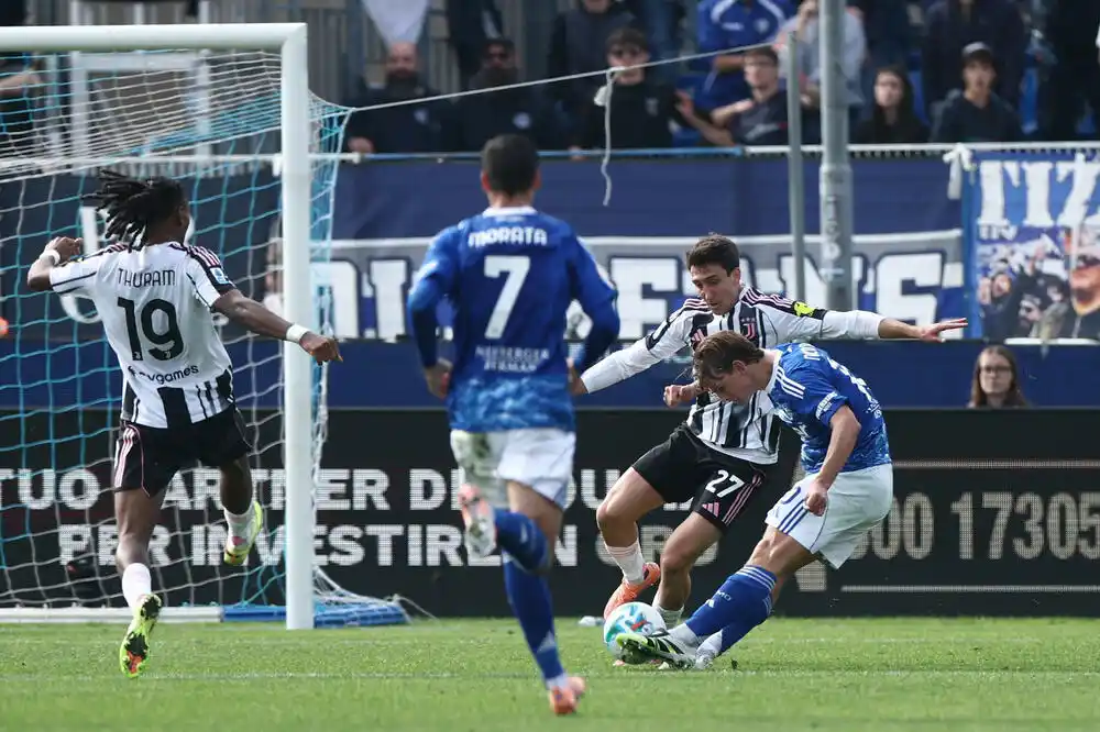 Komo očitao lekciju iz fudbala Juventusu, Vasilije Adžić sa klupe gledao nemoć saigrača