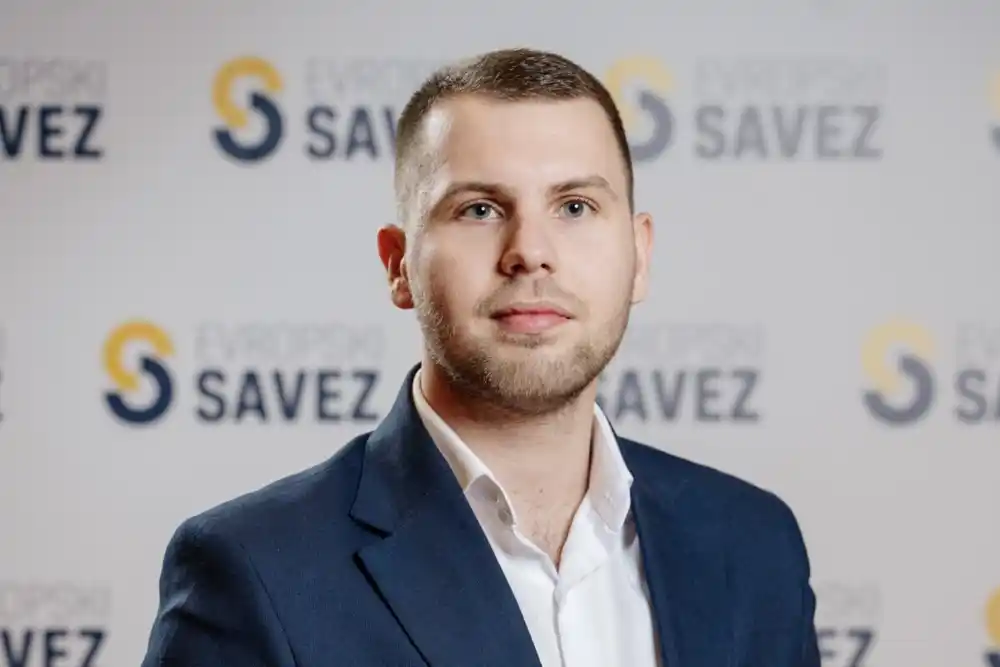 Mašković: Inspekcija utvrdila da je urednik RTV Podgorica zapošljen nezakonito, Savjet da smijeni Otaševića