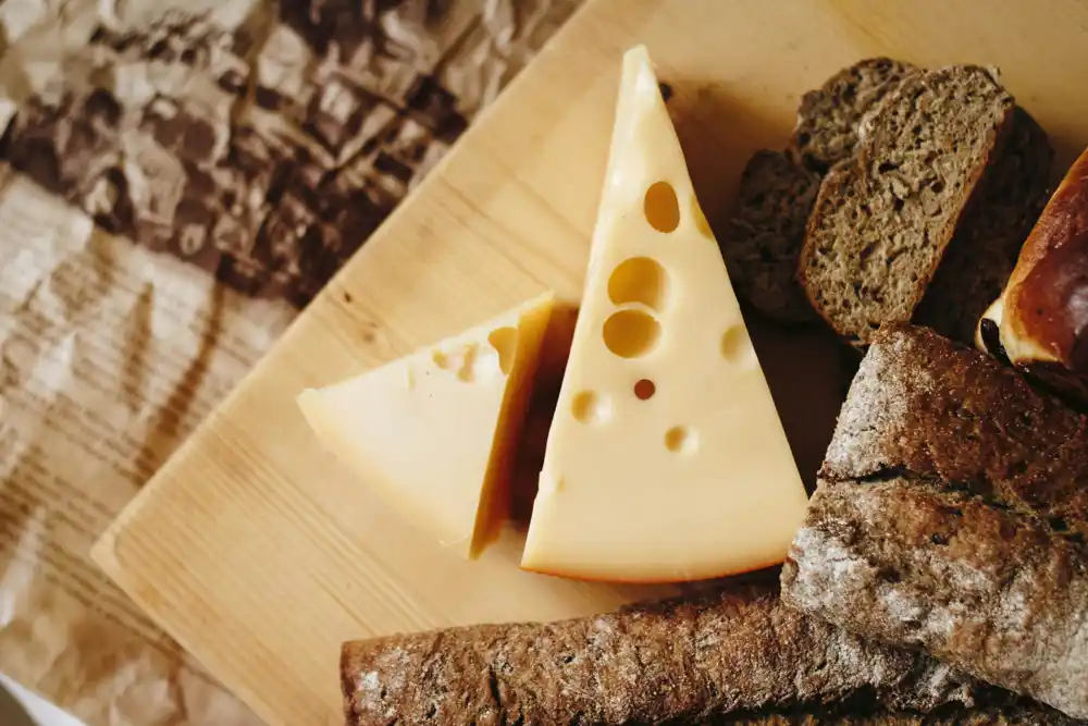 Nutricionisti upozoravaju: Ovo je najnezdravija vrsta sira