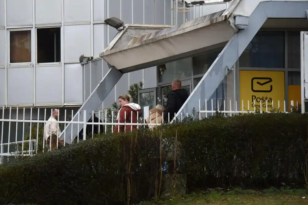 Odjavljuje se i nevažeća lična karta, taksa se ne plaća