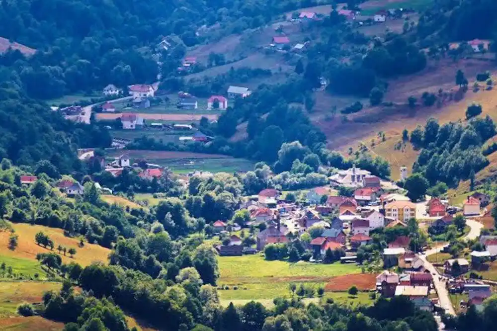 Opština Petnjica: Centar grada od juče bez struje, razlog radovi koje izvodi CEDIS