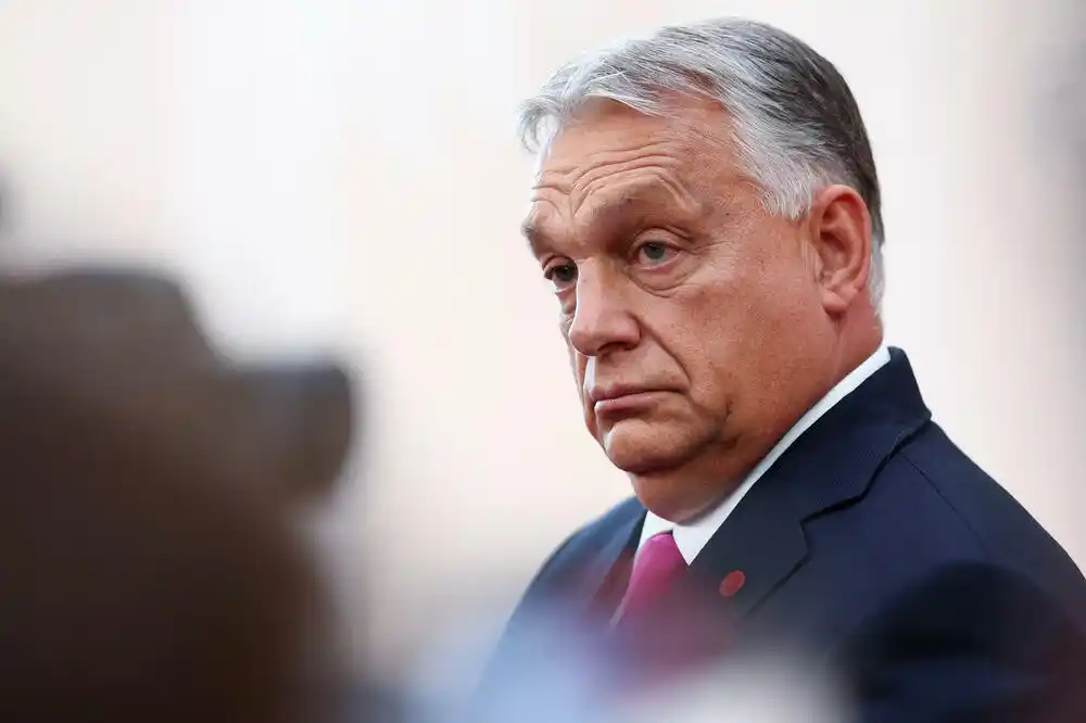 Orban kaže da Mađarska ne bi trebalo da uvede euro, jer se EU „raspada“