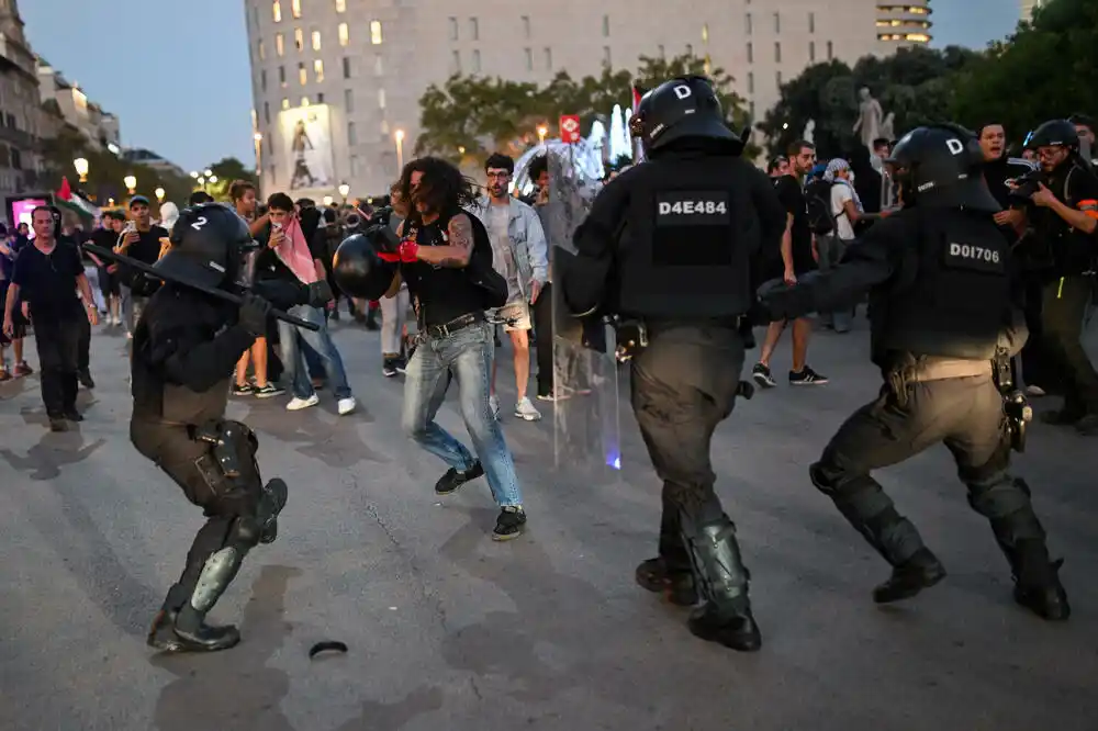 Osam uhapšenih i 20 povrijeđenih policajaca tokom propalestinskog protesta u Španiji