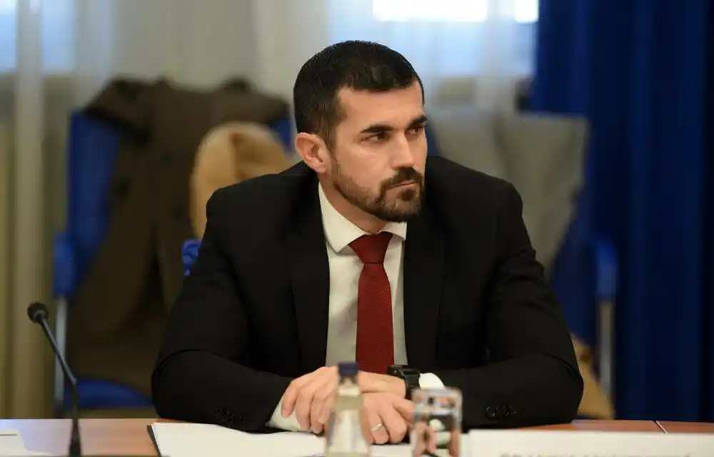 Šehović: Ukidanje bezviznog režima sa Turskom nije samo politički neodgovoran, već i državno ponižavajući čin