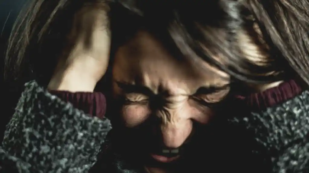 Stručnjaci otkrivaju:  Šest  jednostavnih NAVIKA koje mogu smanjiti stres u samo DESET minuta