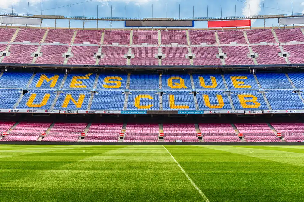 Barselona i protiv Ajntrahta na „Nou Kampu“