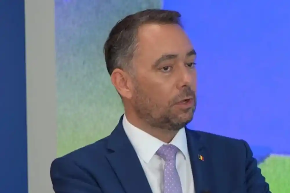 Belgijski avion u kome je bio i ministar spoljnih poslova morao prinudno da sleti na putu za Kolumbiju