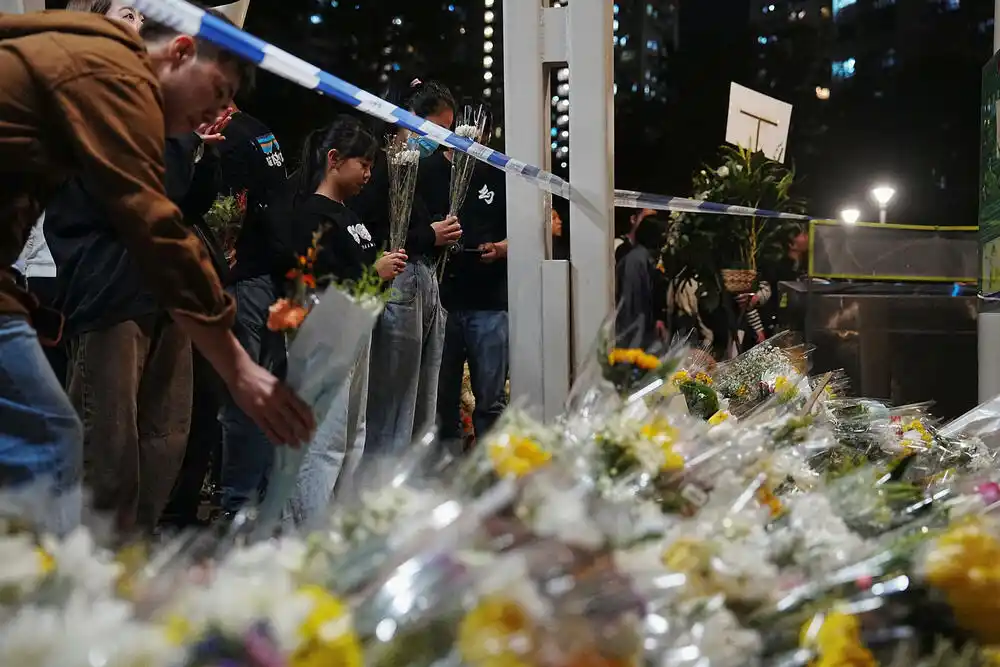 Broj poginulih u požaru u stambenom kompleksu u Hongkongu porastao na 146