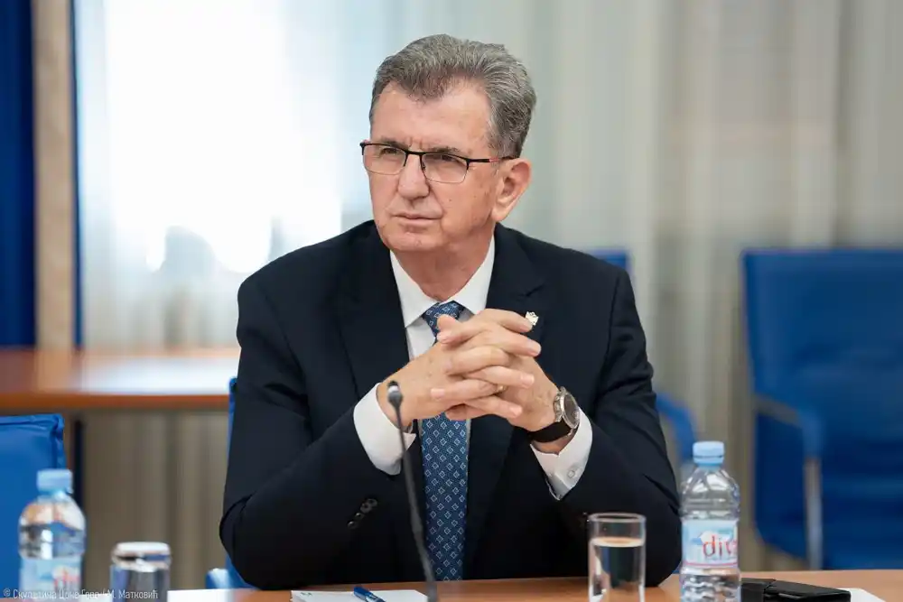 Camaj čestitao građanima Njegošev dan: Blago onom ko dovijeka živi, imao se rašta i roditi