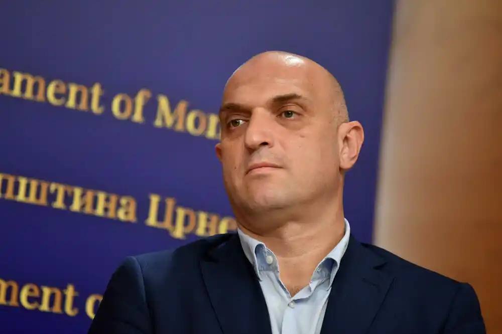 DPS: Politička smjena Abdića; Spalević: Klub postupio po nalogu inspekcije i raskinuo nezakonit ugovor