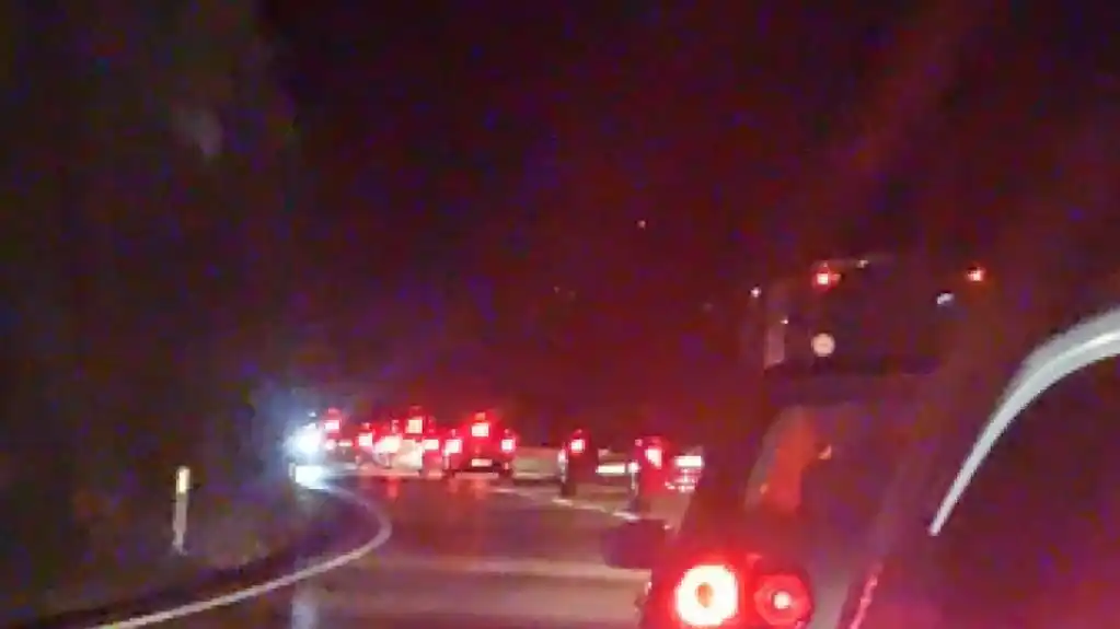 Udes na putu Podgorica – Nikšić: Formirala se NEPREGLEDNA kolona vozila