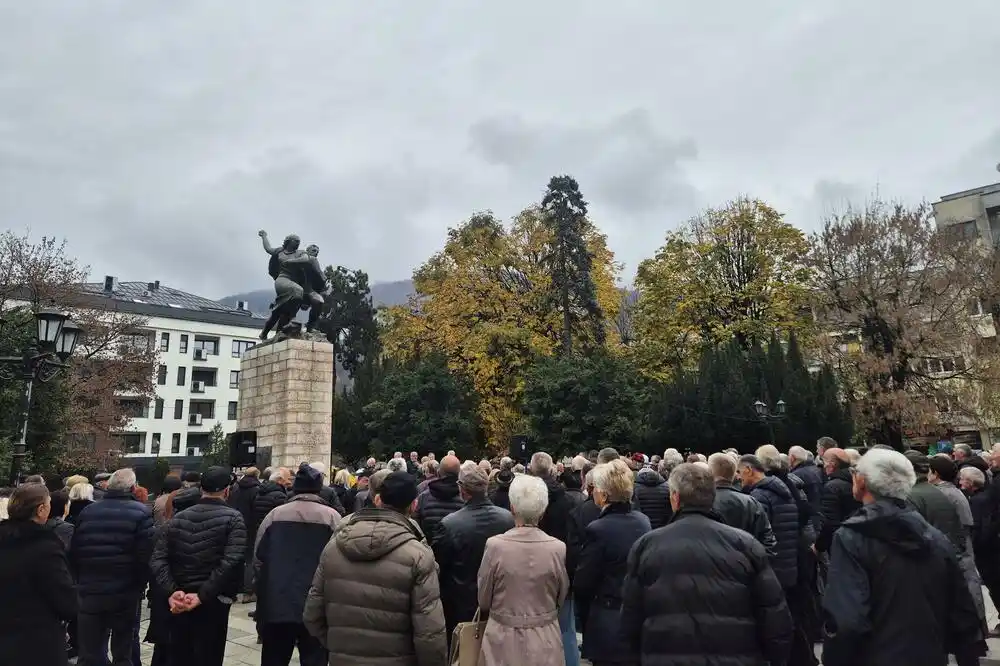 GP URA podržao protest bivših radnika sa sjevera, ponovo će predložiti zakon kojim bi se oni obeštetili