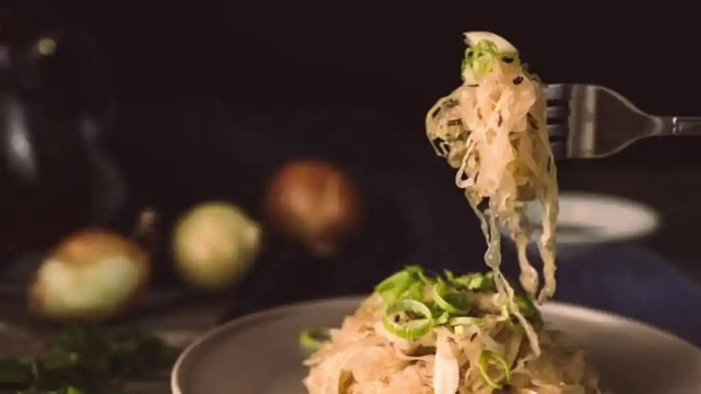 Kako na NAJBOLJI NAČIN pripremiti kiseli kupus kod kuće