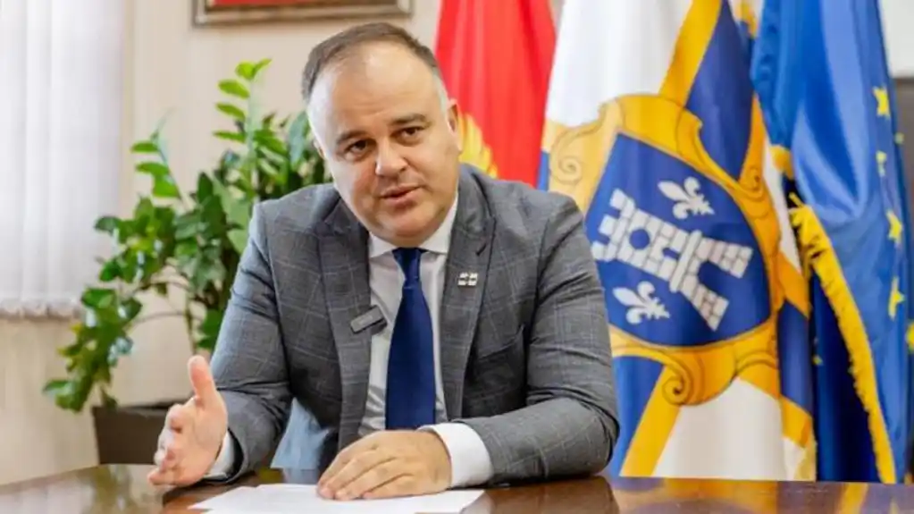 Katić: Đački prevoz za Tivat neće biti ukinut