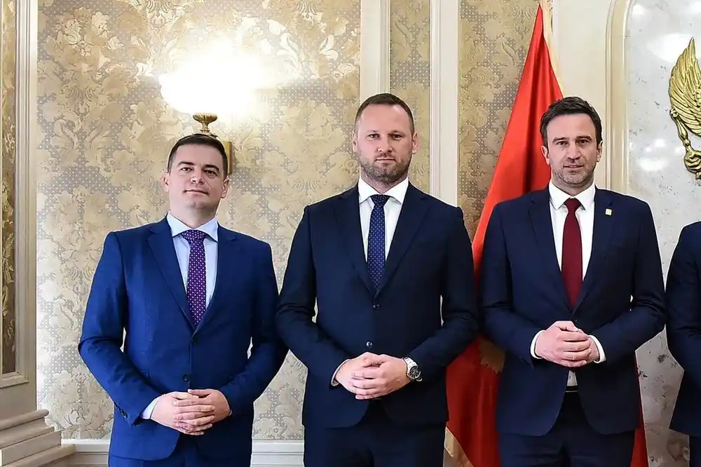 Kažić i Bošković na Kongresu CEV u Parizu