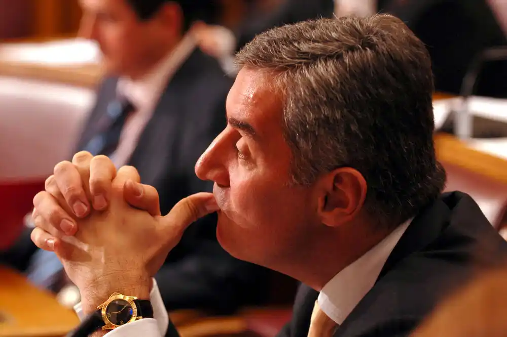 MANS: Odluka ASK-a bi trebalo da predstavlja tek početak istrage o stvarnoj imovini Đukanovića i njegove porodice