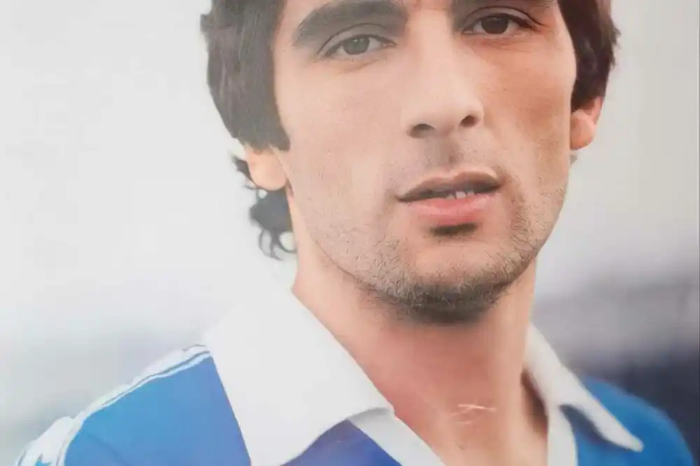 Miša Folića sam gledao sa topole, Tonko je plesao i po blatu, Deja sam naučio da udara glavom