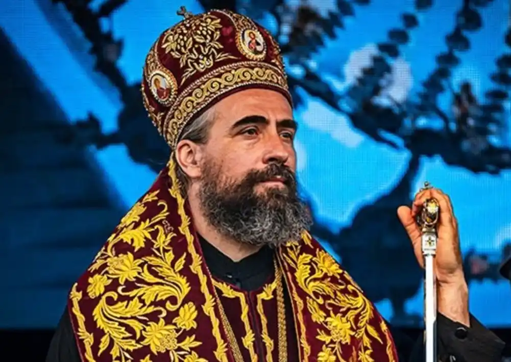 Mitropolit Metodije može biti zatvoren: Sud ponovo naredio – Mora da preda spomenik Pavla Đurišića