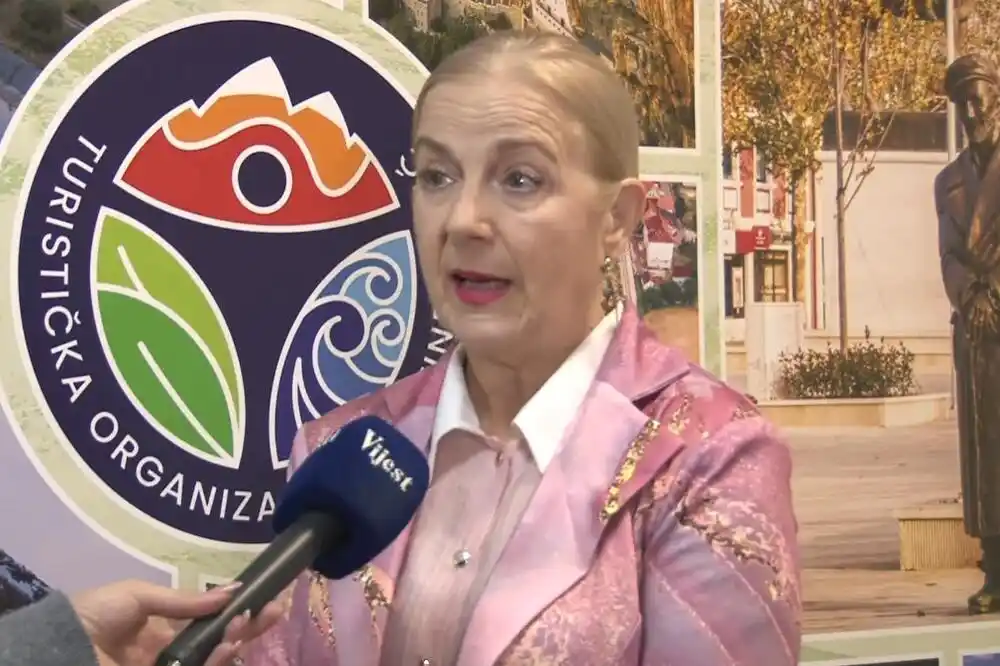 Nikšić ni ove godine neće organizovati novogodišnji doček na trgu, Grgurević kaže da će grad ipak biti „živ“