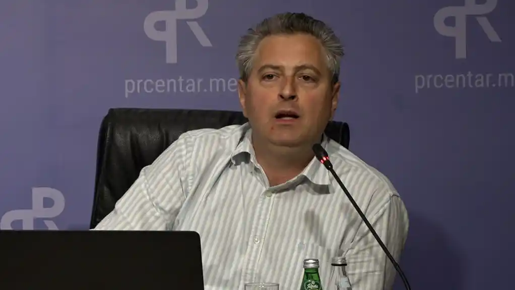 Otišlo skoro 9.000 državljana Turske, vize dobilo 200