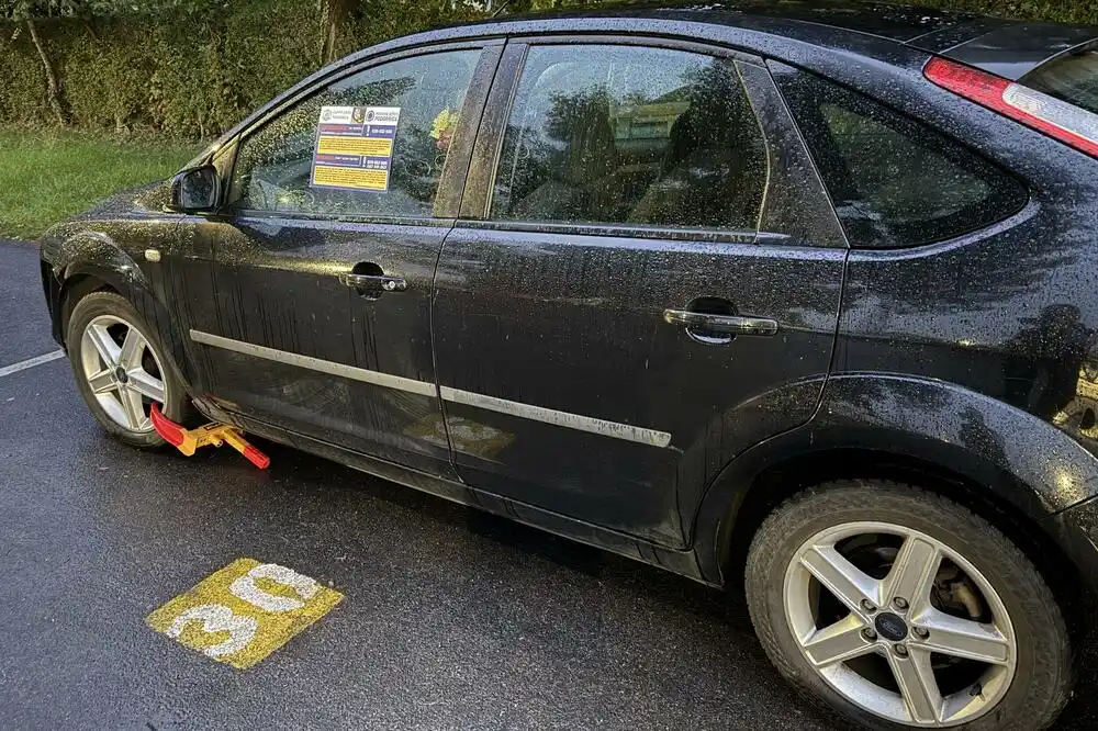 Podgorica: „Parking servis“ ćuti o parama koje je „kandža“ namakla