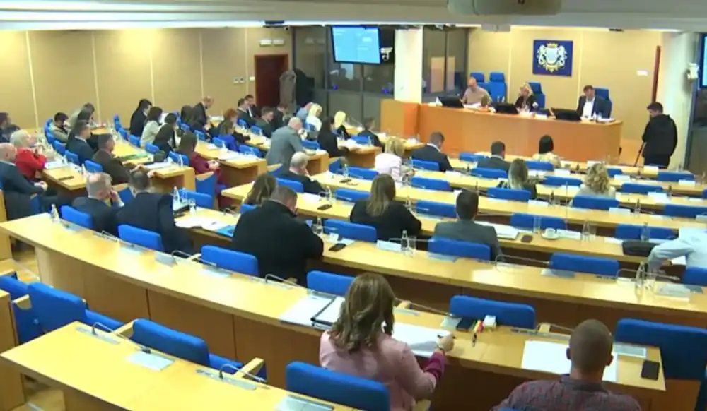 Podrška predlogu da se postavi spomen-ploča mitropolitu Amfilohiju i Đečeviću