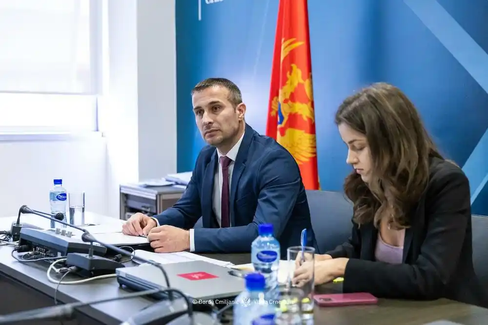 Postizanjem automatske razmjene podataka između institucija doprinijeće se efikasnijem sprječavanju korupcije