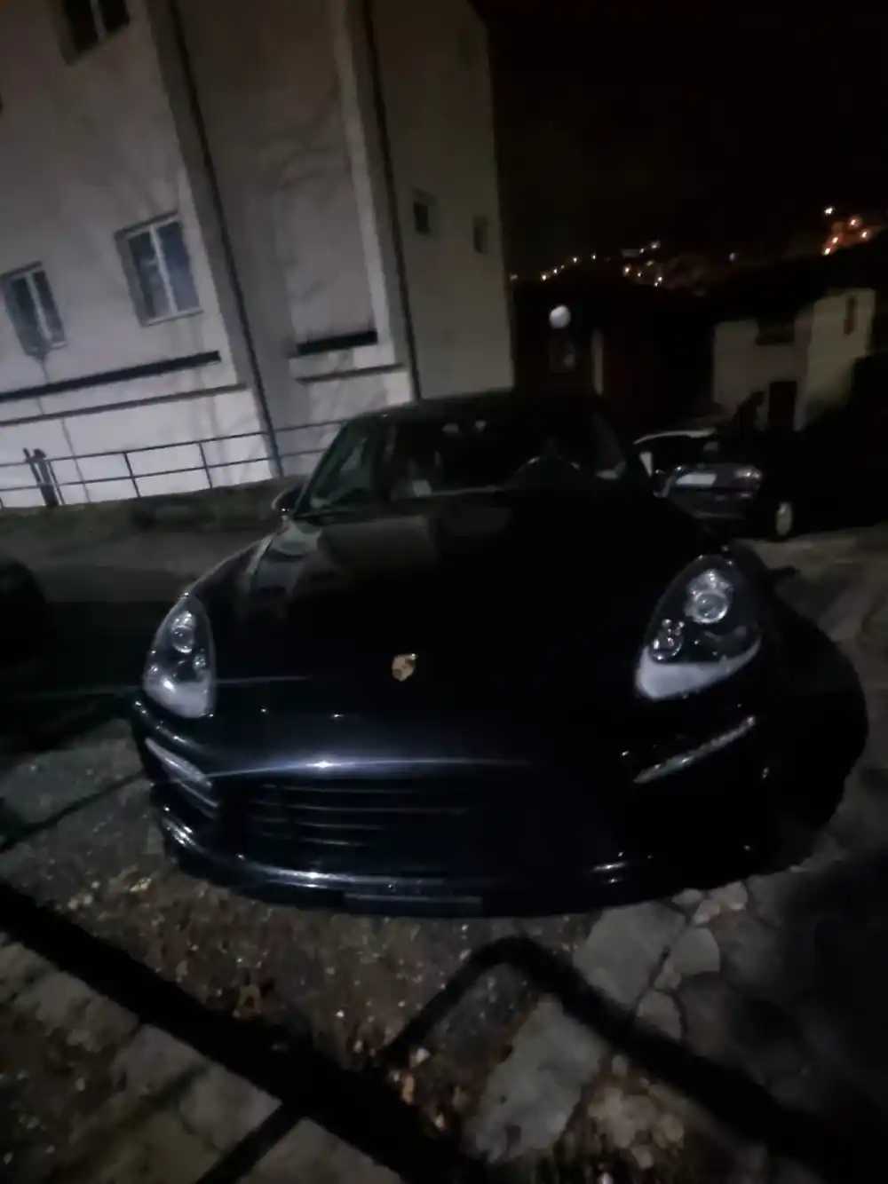 Racije na više lokacija u sjevernoj regiji, oduzeta droga i pištolj