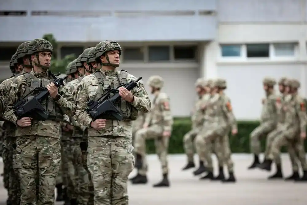 Raspisana dva oglasa za prijem novih pripadnika Vojske Crne Gore