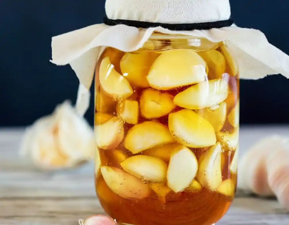 Sirup od belog luka i crnog kima: Recept čuvenog travara za brzo otpušavanje sinusa i smirivanje kašlja