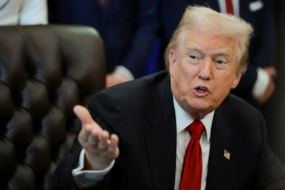 Tramp o Pelosi: Odvratna žena koja je loše obavljala posao, čini veliku uslugu zemlji time što se penzioniše