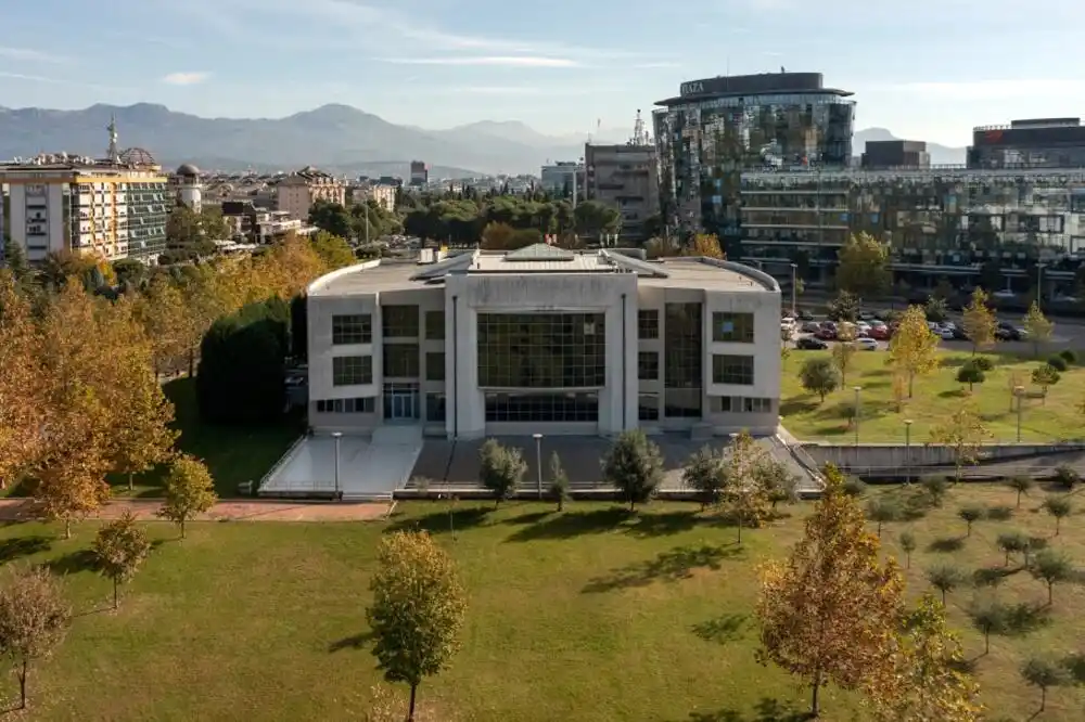 UCG: EK odobrila projekat za razvoj praćenje, priznavanje i digitalizaciju vannastavnih aktivnosti