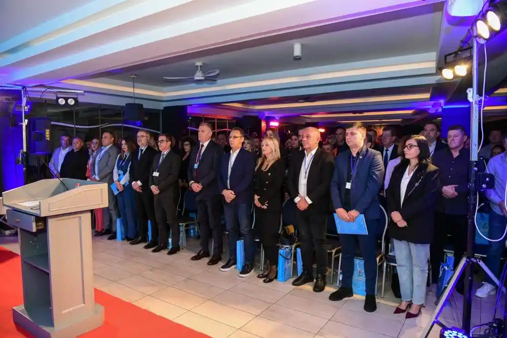 UCG: Pooštriti imigracionu politiku, razvijati saradnju sa SAD, Rusijom i Kinom