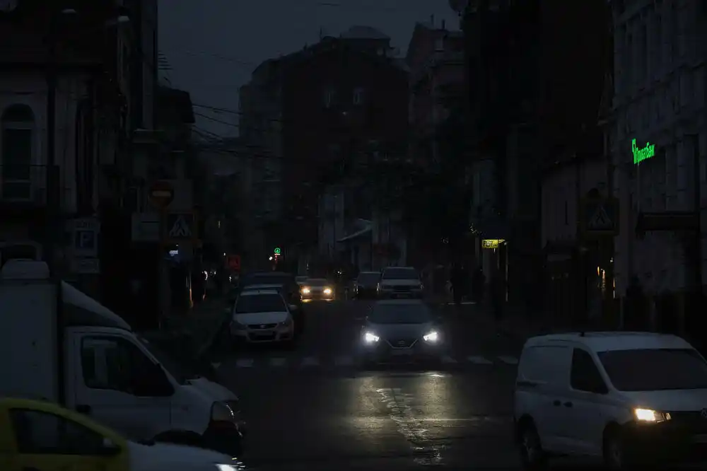 Ukrajinci bez struje dok korupcija guta milione