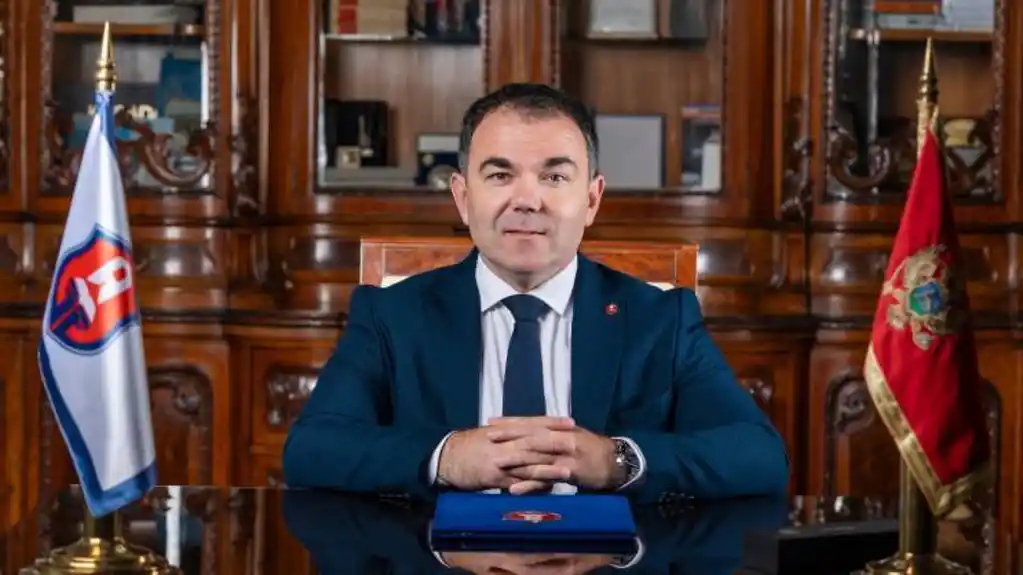 Đurašković pozvan u Vašington na Molitveni doručak