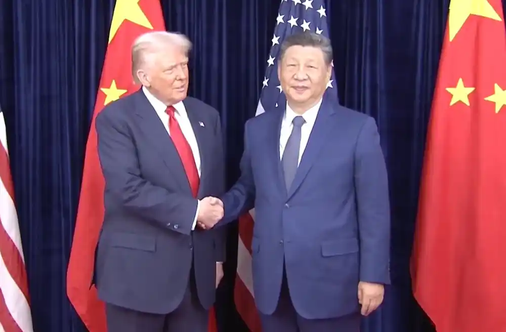 Vašington popušta oko Tajvana, Peking pritiska Moskvu na primirje